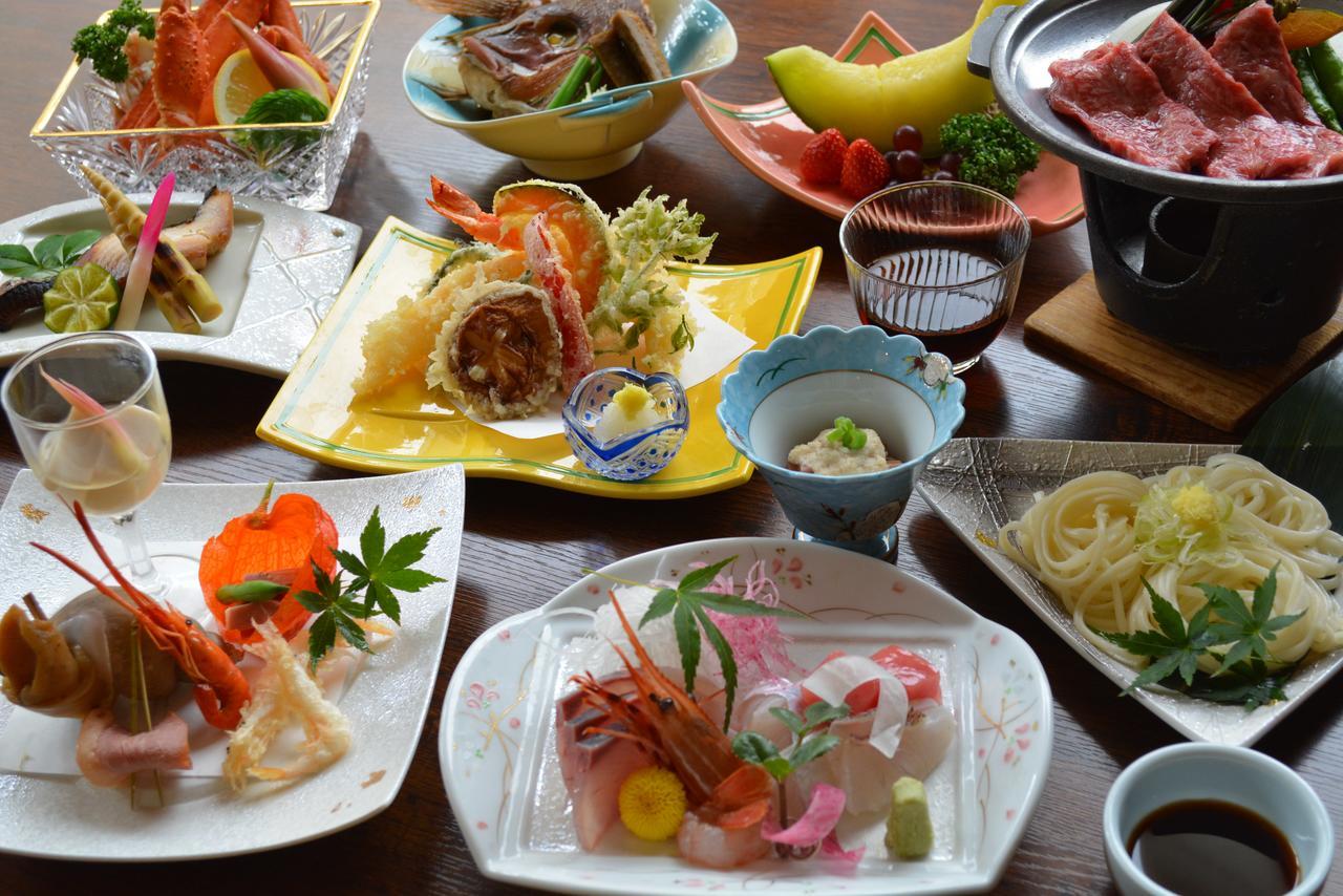 Yamada Onsen Genenro Hotel Тояма Екстериор снимка