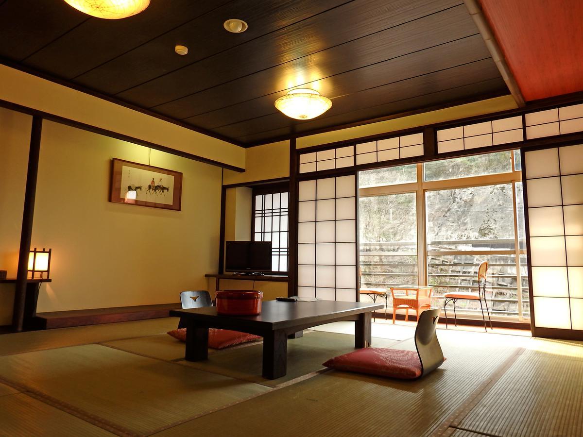 Yamada Onsen Genenro Hotel Тояма Екстериор снимка